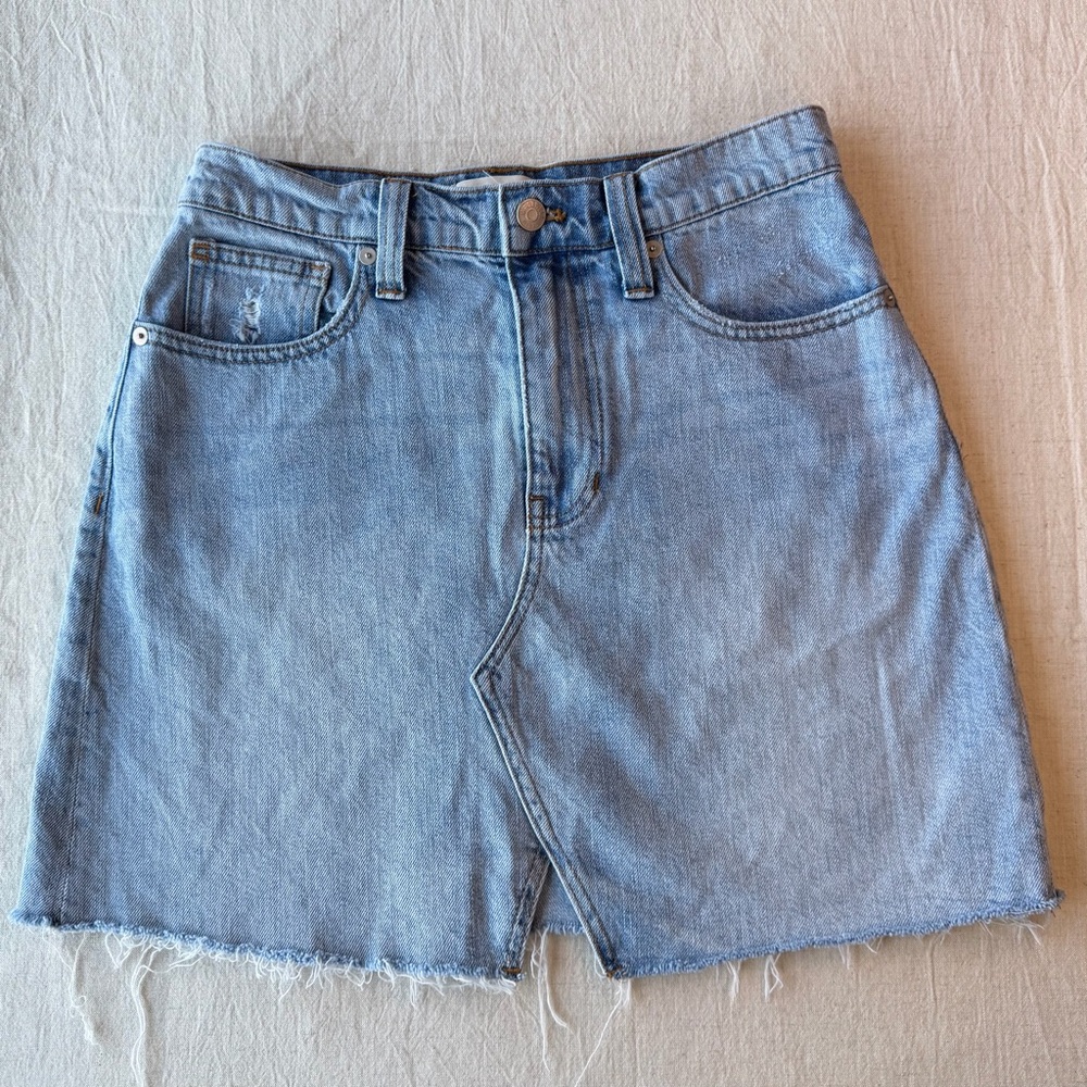 Madewell Blue Distressed Denim Mini Skirt- festival-casual-summer- Women size 6